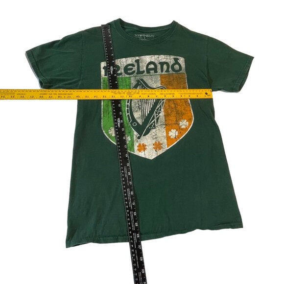 Ireland Graphic T-Shirt By Fifth Sun Size S washed out Hunter Green Distressed - Picture 5 of 6